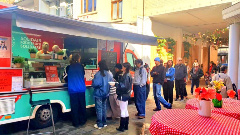 Un food truck pour un repas solidaire